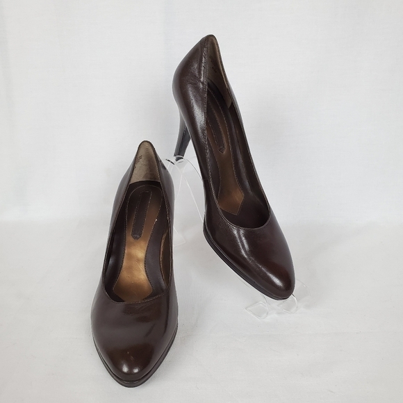 Bandolino sz 6 cattail leather sleek brown heels - Picture 1 of 9